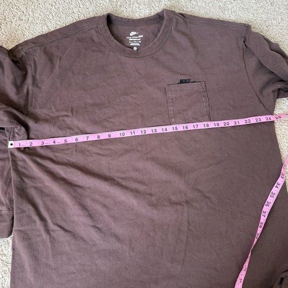 Nike Loose Fit Long Sleeve Pocket Tee - Picture 4 of 7